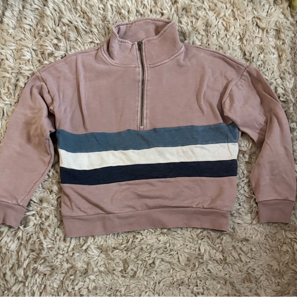 Striped cropped pullover